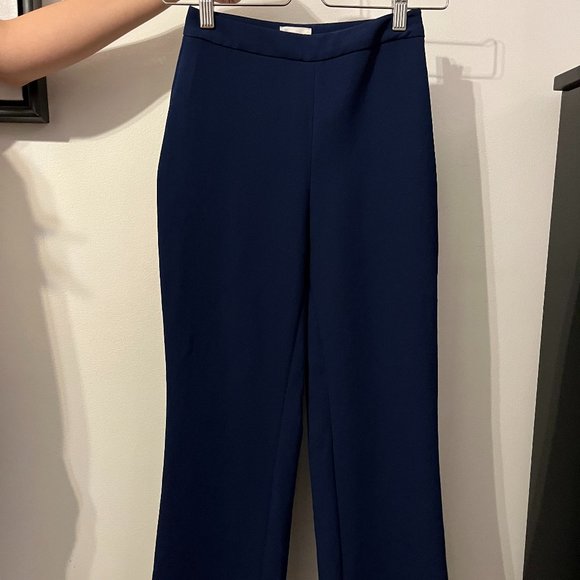 ARITZIA Cropped High-Waisted Pant - Picture 3 of 4